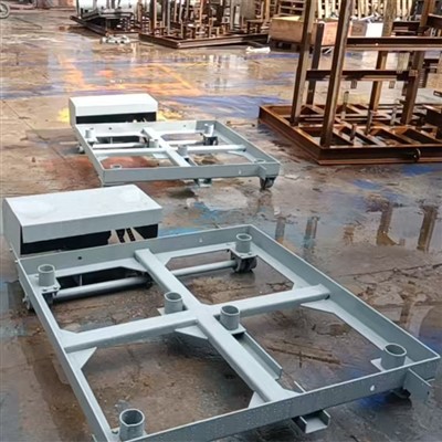 Semi Tsis Siv Neeg Taug Kev Taug Kev Rau Cov Khoom Siv Hmoov